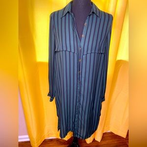 Forever 21 Contemporary green and black striped shirt dress! Size small